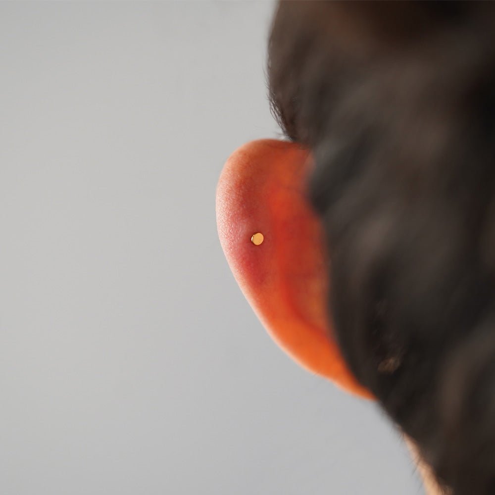 K18/Pt Labret Stud 16G