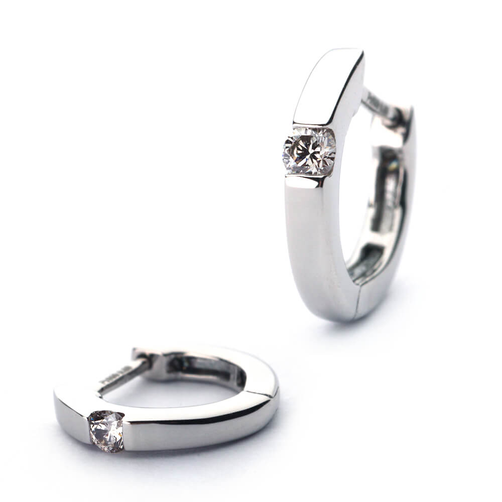 K18/Pt Diamond Hoop
